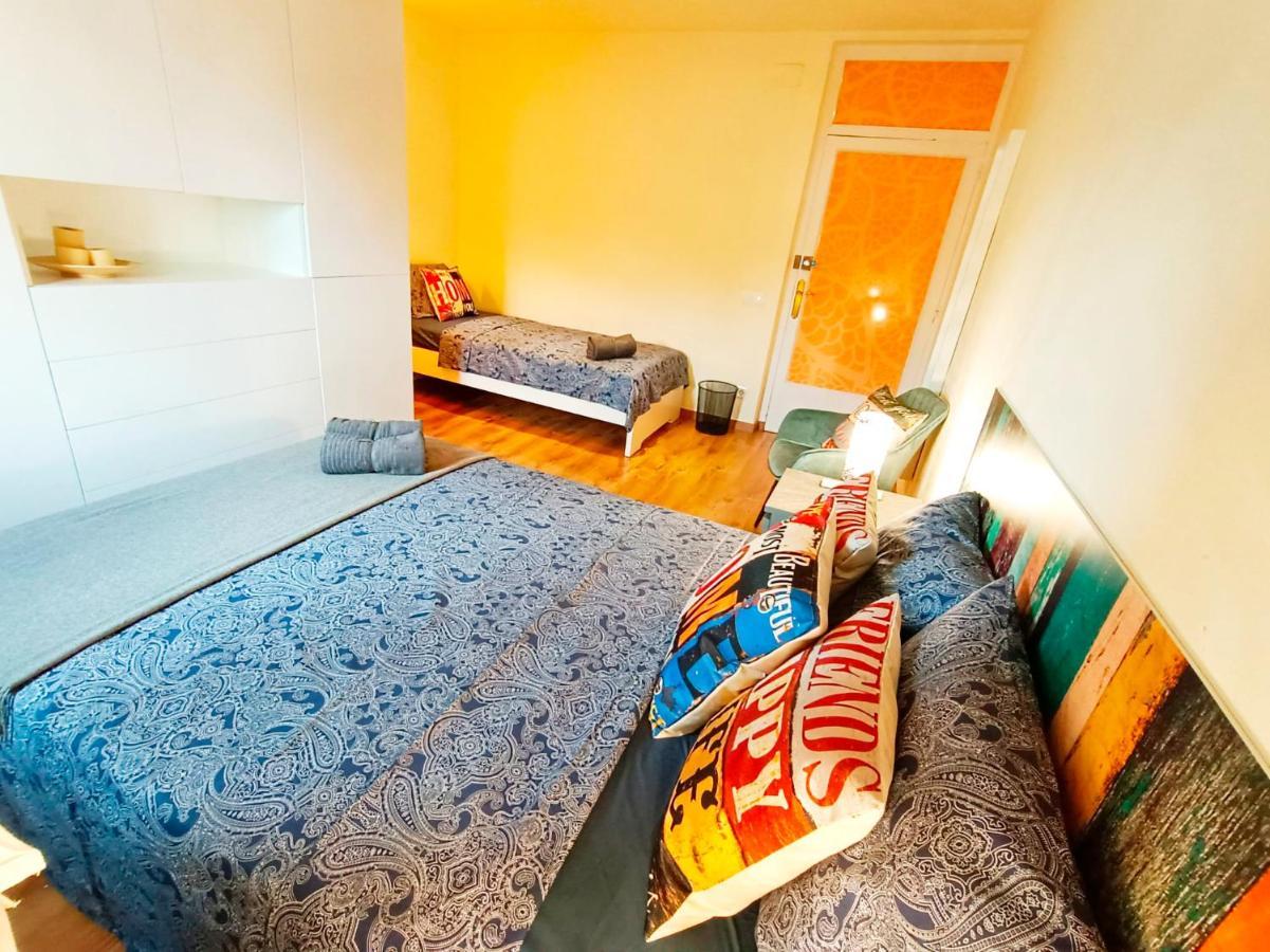 Next To Paseo De Gracia Rooms บาร์เซโลนา ภายนอก รูปภาพ